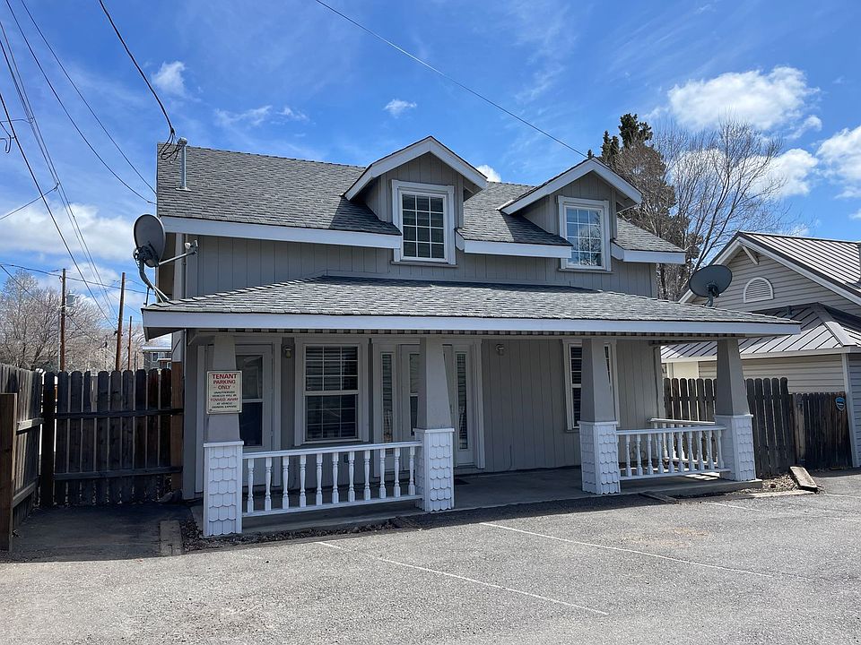 1st image of 824 Newport Ave