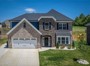 6229 Kershaw Meadows Rd, Pfafftown, NC 27040