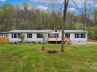 279 Henry McCall Rd, Marion, NC 28752