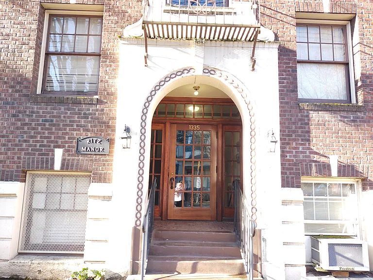 1335 NW 23rd Ave #105 — Photo 13