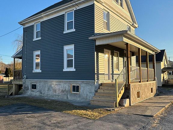 2nd image of 2054 Riddle Ave