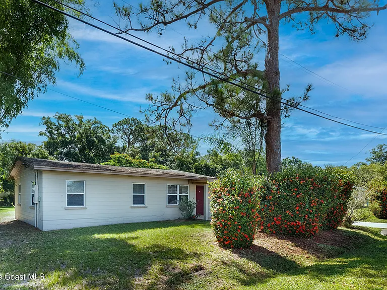 248 Laurel Oak St — Photo 2