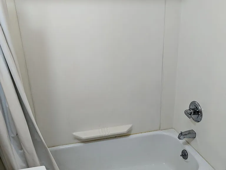 5486 Broadway St #1 — Photo 13