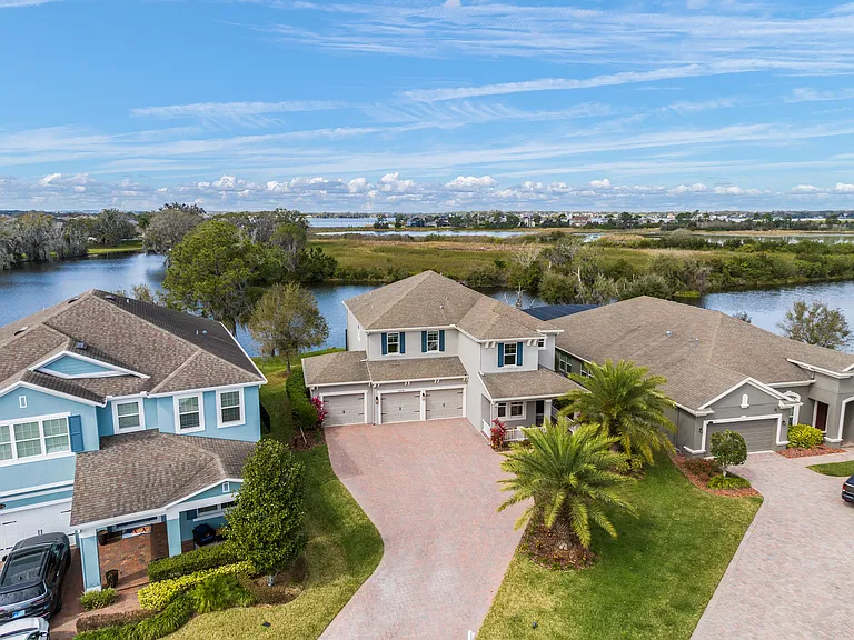 15514 Lake Burnett Shore Ct — Photo 1