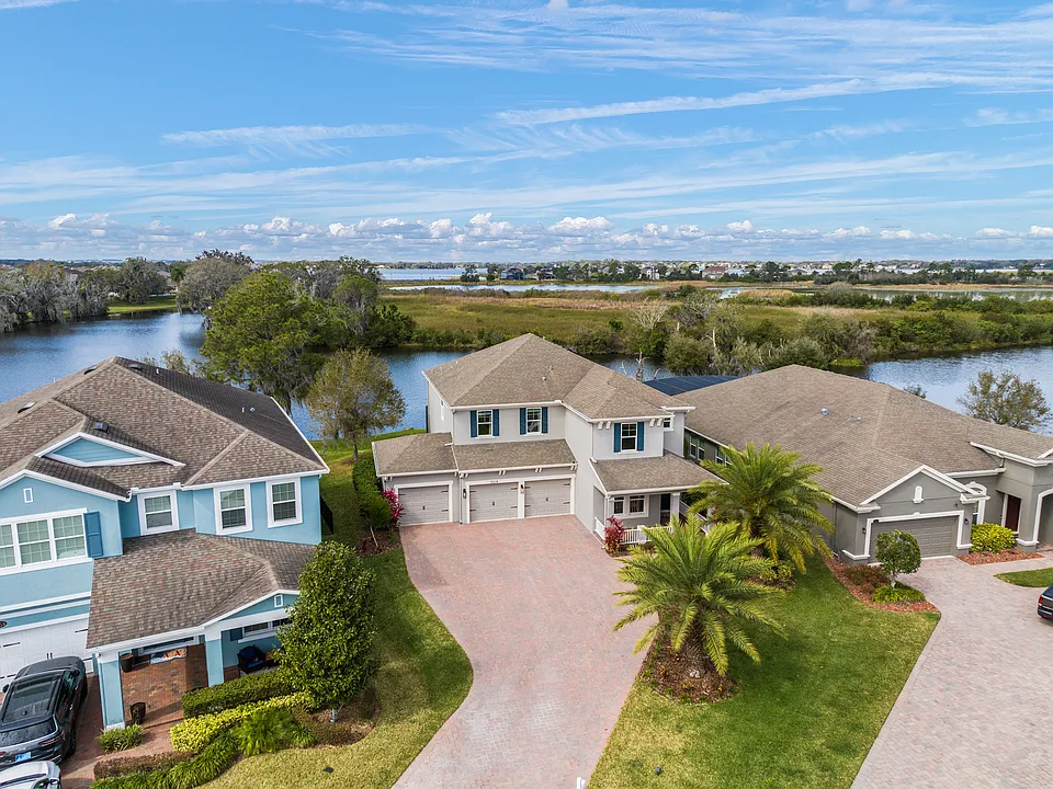 15514 Lake Burnett Shore Ct