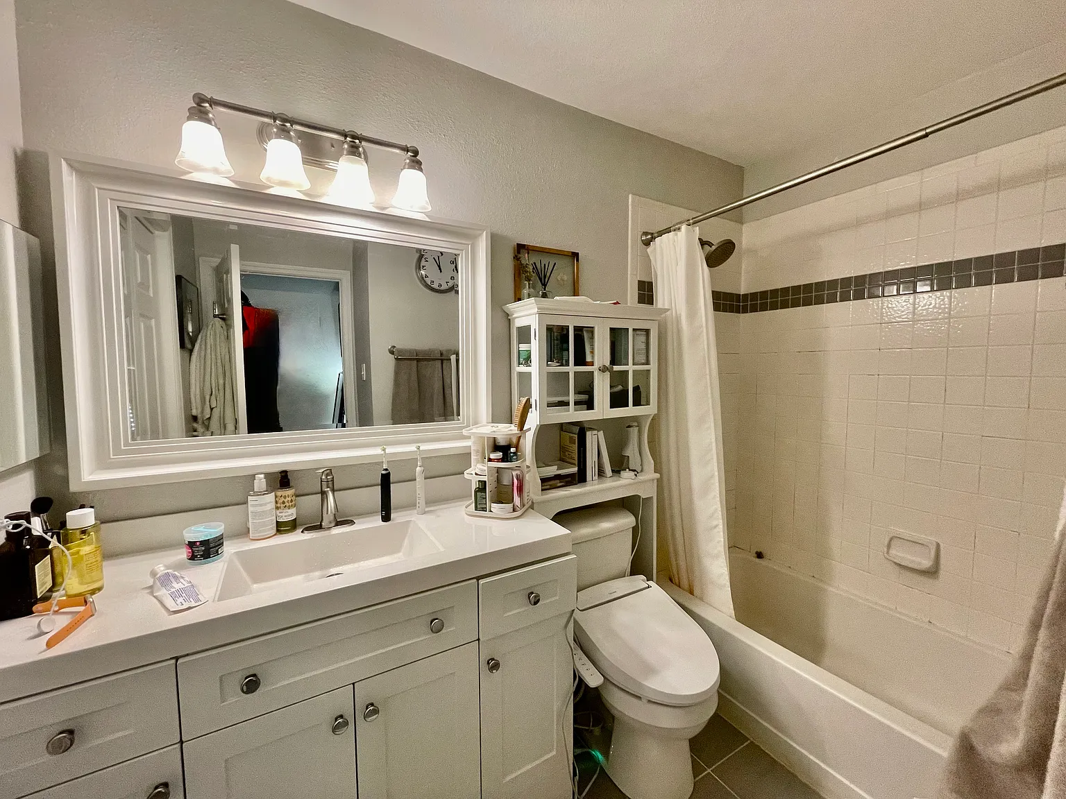 1 bed, 640 sqft, $1,980 — Photo 4