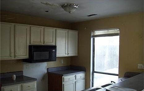 2nd image of 3881 Augustine Cir