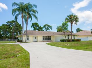 2417 SE Elston St, Port Saint Lucie, FL 34952