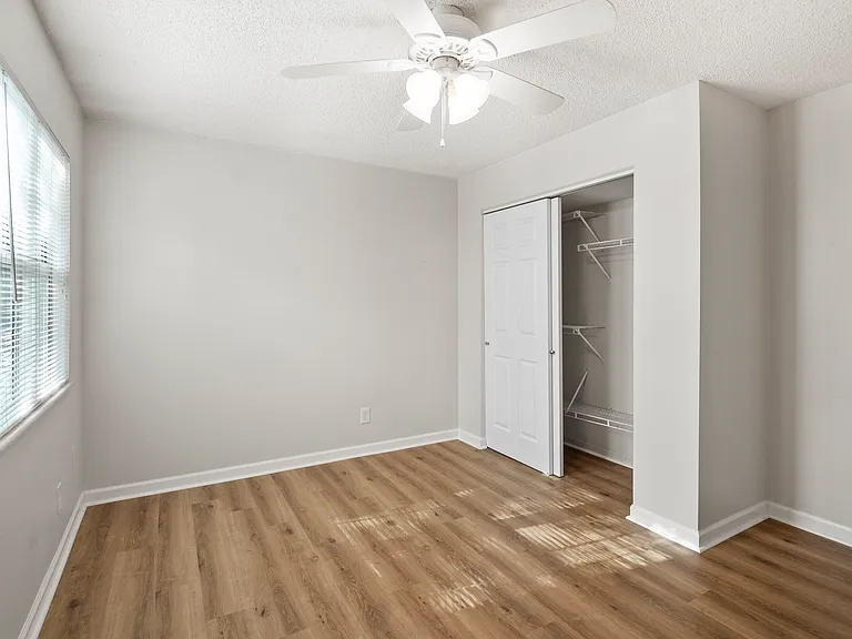 9021 N Swan Cir — Photo 18