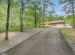 10 Cardinal Dr, Fredericksburg, VA 22406