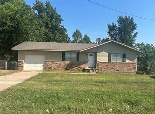 1305 E Shawnee St, Tahlequah, OK 74464