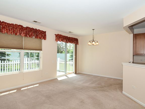 5th image of 13235 Meadowlark Ct