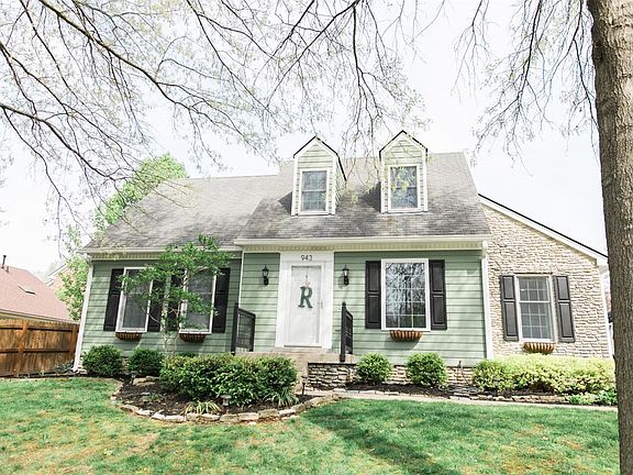 2nd image of 943 Charwood Dr