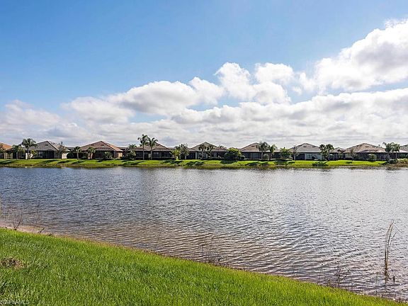 4th image of 7579 Winding Cypress Dr