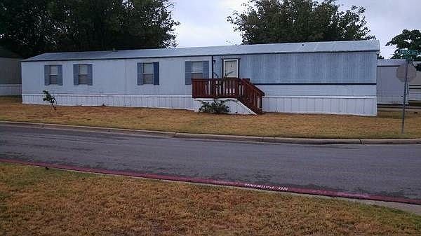 2nd image of 405 Chalet Dr #61