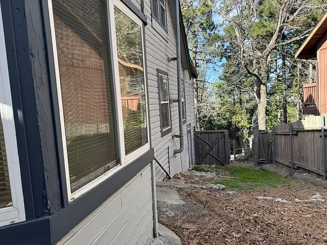 1086 Playground Dr — Photo 20