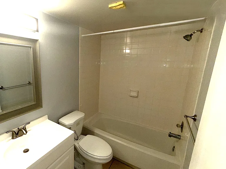 7 Castania Ct — Photo 16