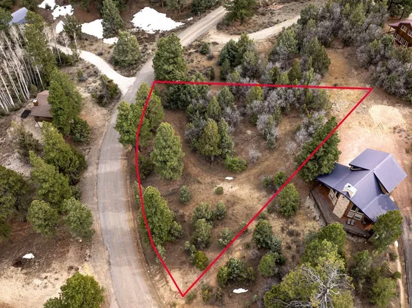 2805 N Dead Horse Loop, Alton, UT 84710