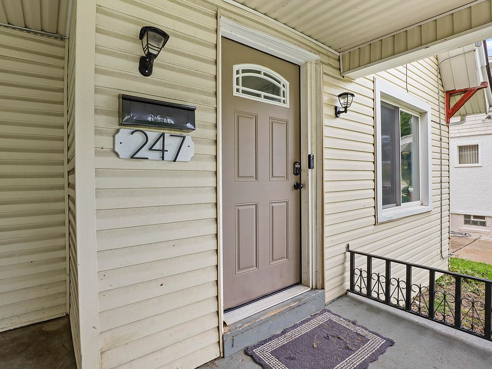 247 Moss St, photo 6