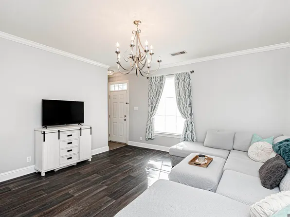 4000 Lake Beau Pre Blvd APT 146, Baton Rouge, LA 70820