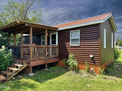 108 West St, Amidon, ND, 58620