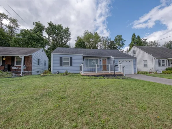 917 Sunset Blvd, Ellwood City, PA 16117