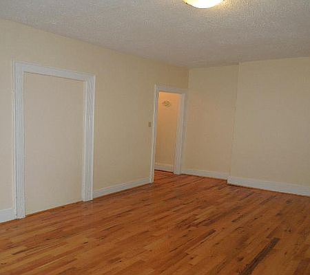 3rd image of 378 Montgomery St #88