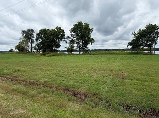8 Eagle Lake Shore Rd, Vicksburg, MS 39183