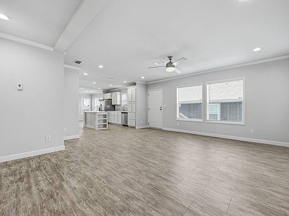 5th image of 11103 Mountain Ash Ln
