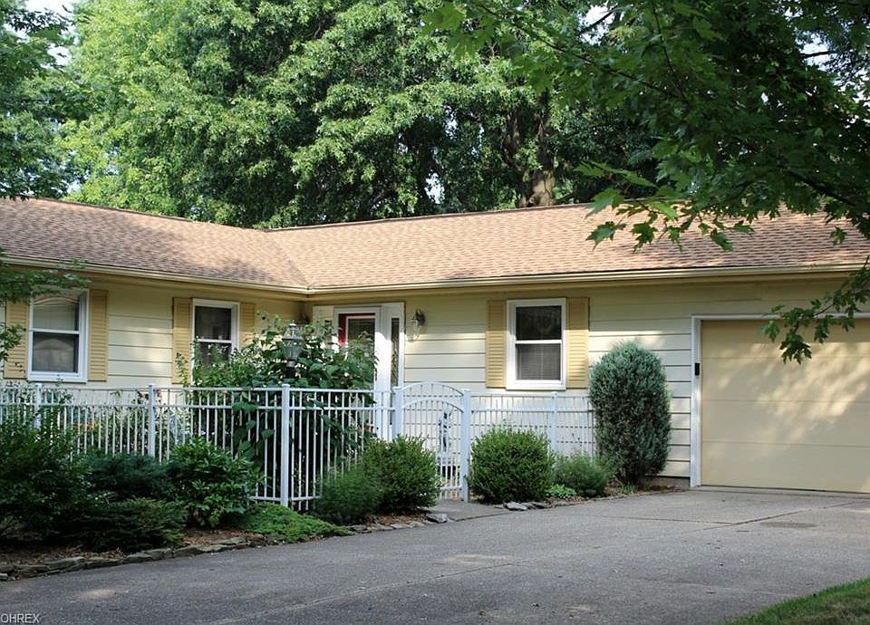 1st image of 378 Red Rock Dr