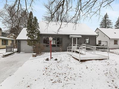 905 4th St NE, Little falls, MN, 56345