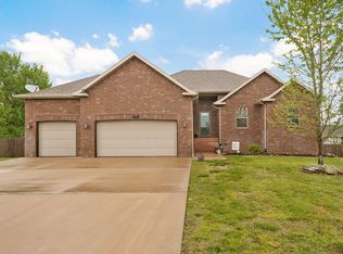 5741 W Payton Circle W, Springfield, MO 65802