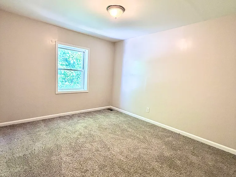 5417 Nelson Ave — Photo 18