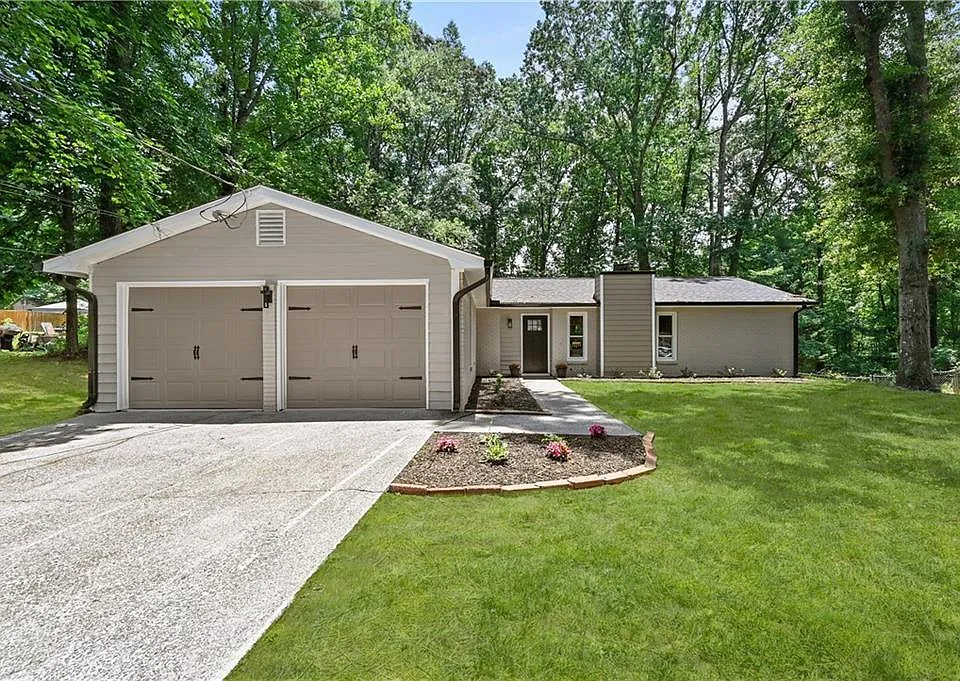 4246 Nora Ln