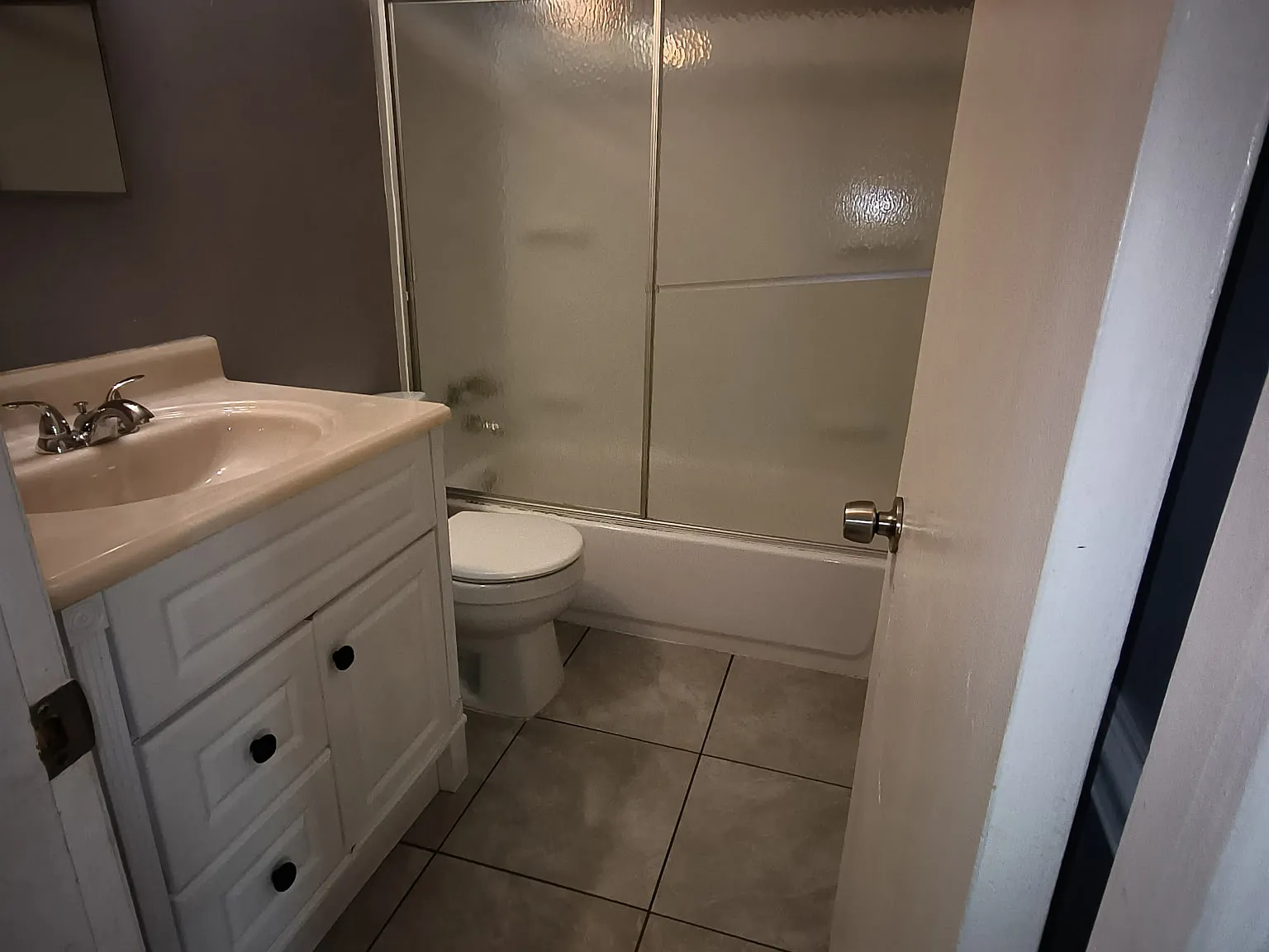2 bed, 1020 sqft, $1,325 — Photo 4