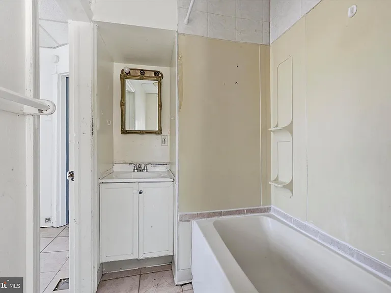 909 Springfield Rd #D — Photo 15