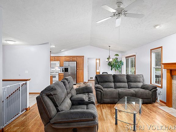 5th image of 2860 Barcroft Dr SW
