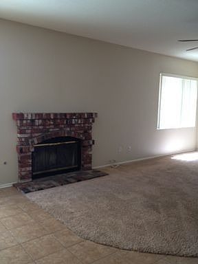 4th image of 12524 Eaton Ct