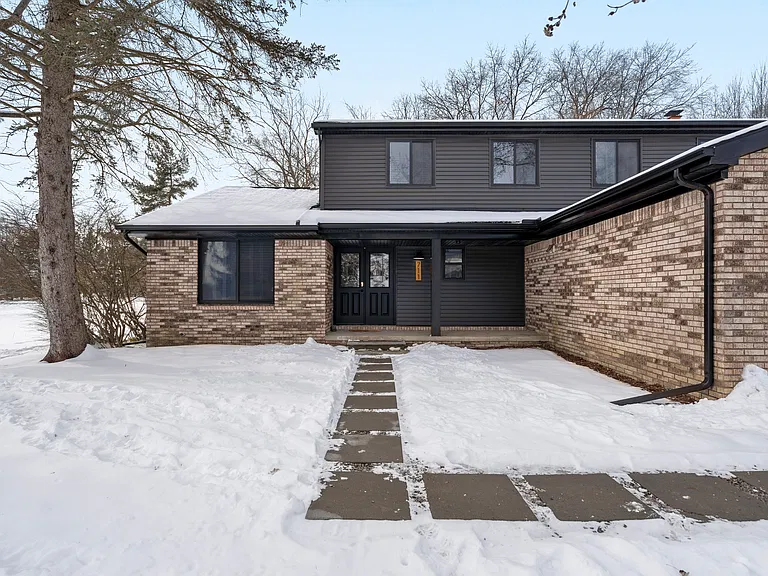 711 Medinah Dr — Photo 54