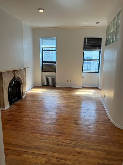 1st image of 321 E 52nd St