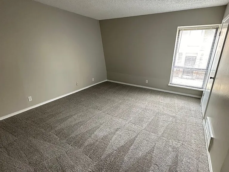 6596 Poplar Woods Cir S #6 — Photo 6