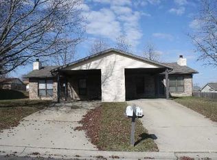 22 Twin Oaks Dr, Shiloh, IL