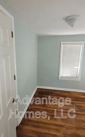 105 Brooklyn Ave — Photo 27