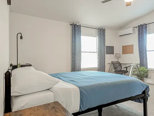 215 Addax Dr Photo 1