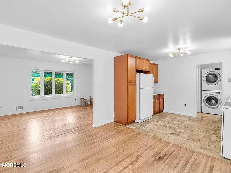 809 Commonwealth Blvd — Photo 11