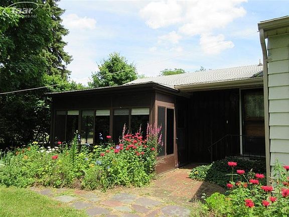 3rd image of 6388 Dalton Dr