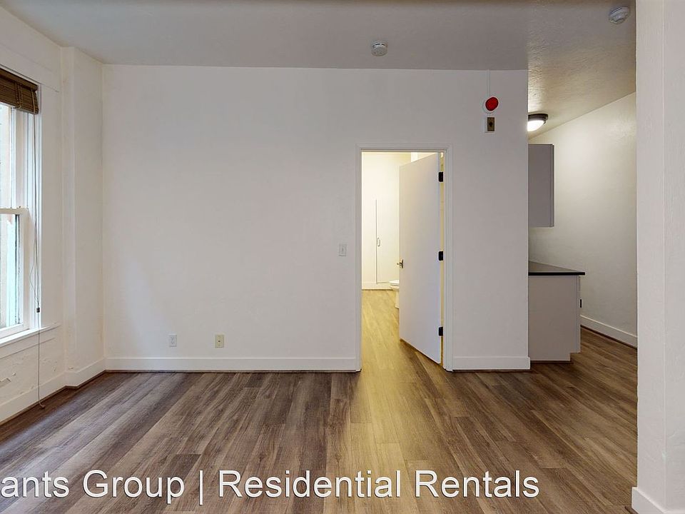 1st image of 208 Legion Way SE #7021448