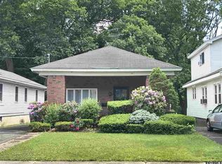 61 Holmes Ct, Albany, NY 12209