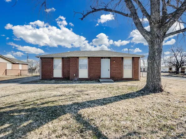 538 N Summitlawn St, Wichita, KS 67212