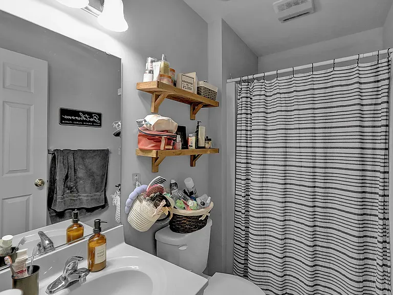 665 Walnut Tree Dr #665 — Photo 23